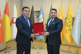 kahramankazan-belediyesi-ile-kirgizistan-narin-belediyesi-arasinda-kardes-sehir-protokolu-imzalandi.jpg