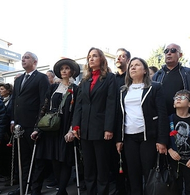 karsiyaka-tek-yurek-oldu-ataya-selam-durdu.jpg