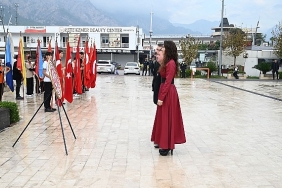 kemerde-ogretmenler-gunu-toreni.jpg