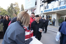 konakta-ataturk-sonsuz-ozlem-ve-saygiyla-anildi.jpg