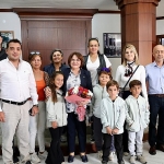 kucuk-yelkencilerden-baskan-hatice-gencaya-anlamli-ziyaret.jpg