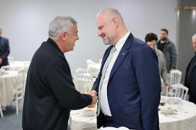 menemen-ulasiminda-birlik-mesaji.jpg