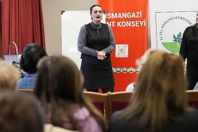 osmangazi-kent-konseyi-kadin-meclisinden-kadinlara-haklarini-ogreten-toplanti.jpg