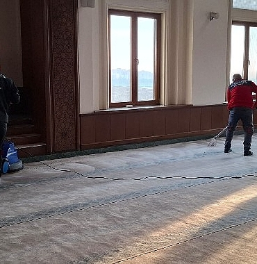 buyuksehirden-sekerpinardaki-camiye-detayli-temizlik.jpg