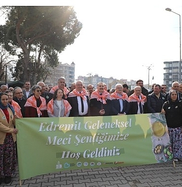 edremitte-zeytin-emek-ve-dayanisma-mecisenliginde-bulustu.jpg