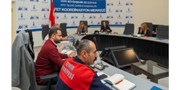 izmirde-yagis-sonrasi-hasar-tespit-ve-mudahale-calismalari-devam-ediyor.jpg