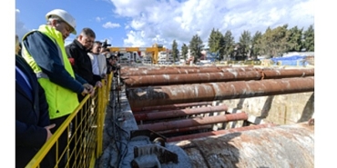 izmirin-dev-projesinde-tunel-kazilari-sona-erdi.jpg