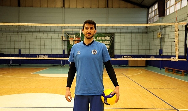 kagitspor-voleybolda-efeler-ligi-diyor.jpg