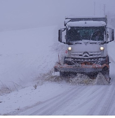 kecioren-belediyesinden-karla-mucadelede-seferberligi.jpg