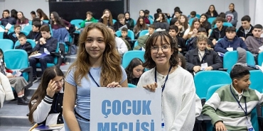 konakin-cocuk-meclisinde-secim-heyecani.jpg