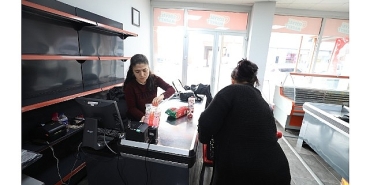 menderesin-sosyal-marketinden-buyuk-destek-tam-2-milyon-800-bin-tl.jpg