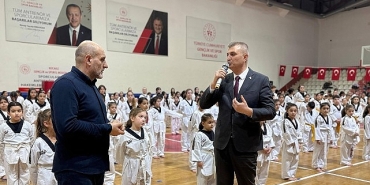 470-golcuk-belediyespor-taekwondo-sporcusu-kusak-atladi.jpg