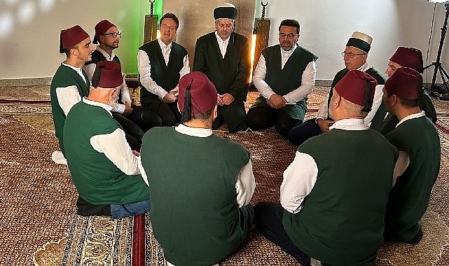 asirlardir-suren-yakaris-notalarla-bulustu.jpg