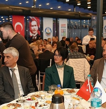 avcilarda-sehit-ve-gazi-aileleriyle-iftar-sofrasinda-bulusuldu.jpg