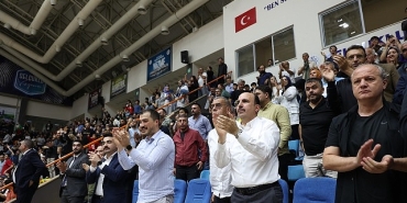 baskan-altay-buyuksehir-basketbol-altyapisindaki-genclerimizin-basarilari-ile-gurur-duyuyoruz.jpg