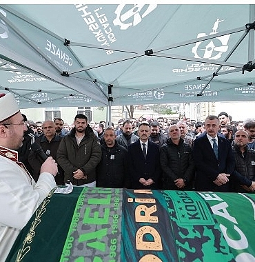 baskan-buyukakin-kacmaz-ailesinin-acisina-ortak-oldu.jpg