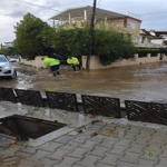 izmirde-ekipler-24-saat-gorevde.jpg
