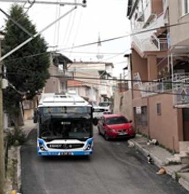 vatandas-istedi-alcak-tabanli-otobus-geldi.jpg
