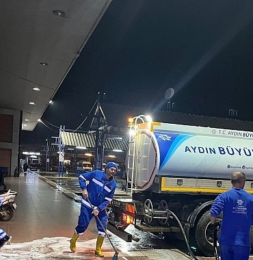 baskan-cercioglundan-bayram-oncesi-otobus-terminallerinde-temizleme-calismasi.jpg