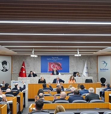 beylikduzu-belediyesi-mart-ayi-meclisi-toplandi.jpg