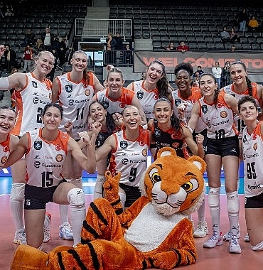 eczacibasi-dynavit-yari-finalde.jpg