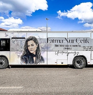 iett-fatma-nur-celik-ogretmenin-anisini-ilelebet-yasatacak.jpg