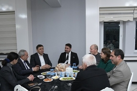 iftar-sofrasinda-birlik-ve-beraberlik.jpg