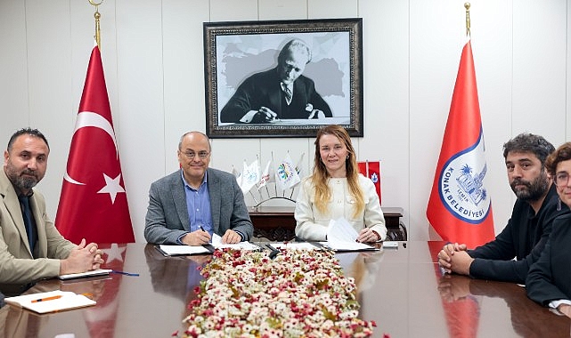 konak-belediyesi-ve-bayetavdan-is-birligi-imzalar-esit-ve-adil-yasam-icin-atildi.jpg
