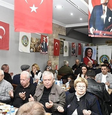 malkarada-gecmis-donem-belediye-baskanlari-ve-meclis-uyeleri-iftarda-bulustu.jpg
