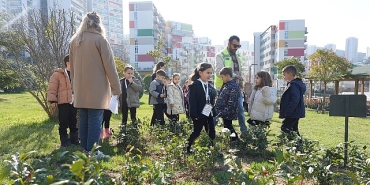 maltepe-tarim-parki-minik-misafirlerini-agirladi.jpg