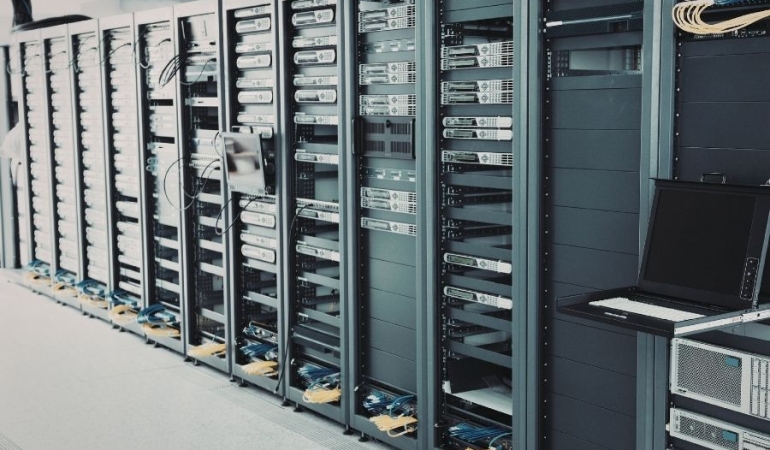 Veri Güvenliği ve Altyapı Donanımları Rehberi