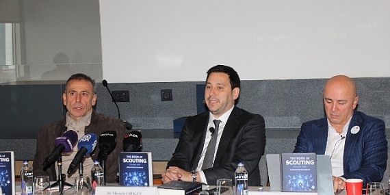 acibadem-sports-academyden-futbolun-gelecegine-isik-tutan-panel.jpg