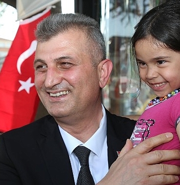 baskan-sezer-23-nisan-tarihimizin-onemli-bir-donum-noktasidir.jpg