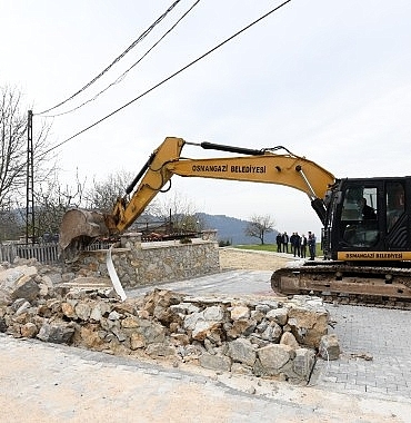 osmangazi-belediyesinden-kacak-yapilasmaya-gecit-yok.jpg