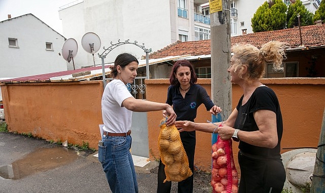 guzelbahce-belediyesinden-vatandasa-ucretsiz-patates-ve-sogan-destegi.jpg