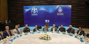 selcuklu-belediyesinden-anlamli-veda-programi.jpg