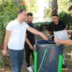 Büyükşehir’den Kemerli üreticilere ceviz soyma makinesi desteği