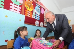 Canik'te Tüm Öğrenciler Çanta ve Kırtasiye Setlerine Kavuştu
