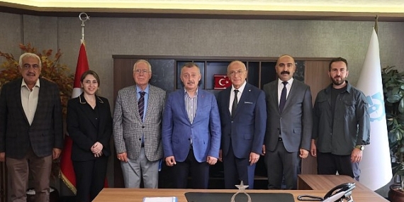 Cem Vakfı, teşekkür için Başkan Büyükakın’a geldi