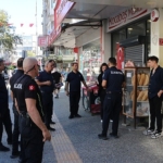 Edremit’te kaldırım işgallerine zabıtadan denetim