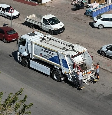 Elektrikli Çöp Kamyonu İnegöl Sokaklarında Test Edildi