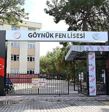 Başkan Topaloğlu, Göynük Fen Lisesi mezunu deniz biyoloğu Yeşim Ayar ile buluştu