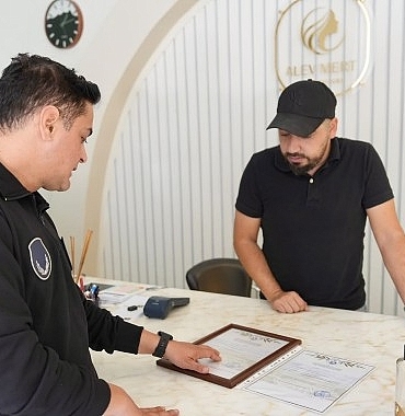 Burhaniye Belediyesi'nden İş Yerlerine Ruhsat Denetimi