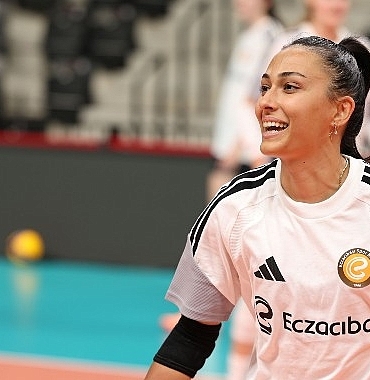 Eczacıbaşı Peron İstanbul, sezonun ilk maçında Nilüfer Belediyespor Eker deplasmanında