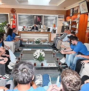 Erasmus öğrencilerinden Başkan Topaloğlu’na ziyaret