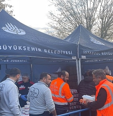 İBB tüm ekipleriyle sahada