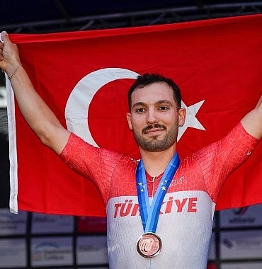Milli Bisikletçimiz Dünya Sıralamasının Zirvesinde