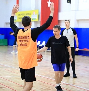 Osmangazi’de Sporcular Cumhuriyet İçin Ter Döktü
